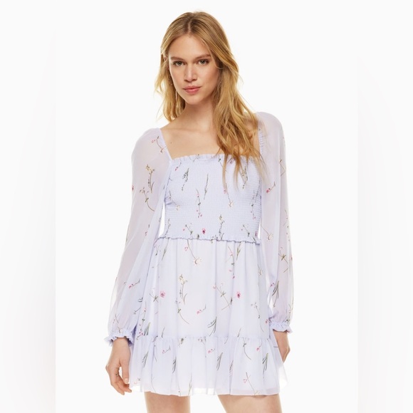 ISO: ❤️ Aritzia Tempest Dresses Size XS - Picture 3 of 4